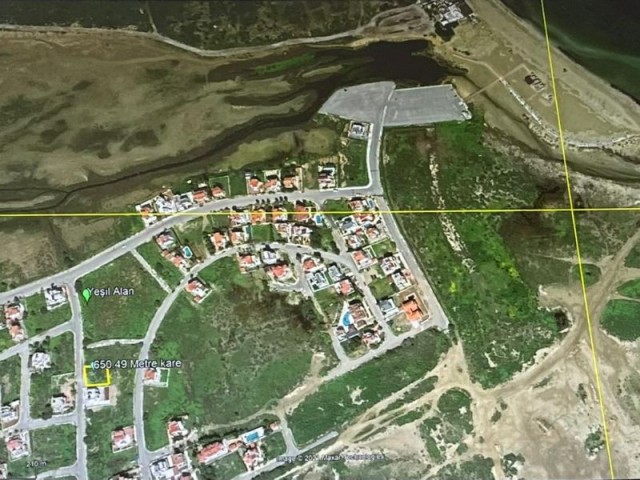 Magosa - Glapsideste Denize Yürüme Mesafesinde Villalık Arsa ! ( 650,49 m2)