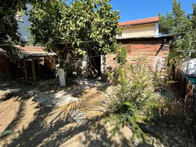 Einfamilienhaus Kaufen in Küçük Kaymaklı, Nikosia