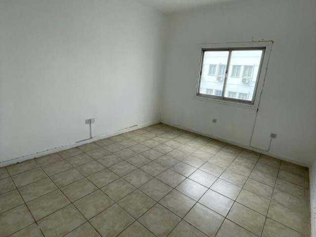 Office To Rent in Köşklüçiftlik, Nicosia