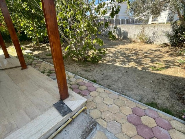 Detached House For Sale in Küçük Kaymaklı, Nicosia