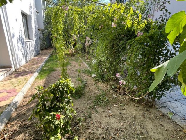 Einfamilienhaus Kaufen in Küçük Kaymaklı, Nikosia