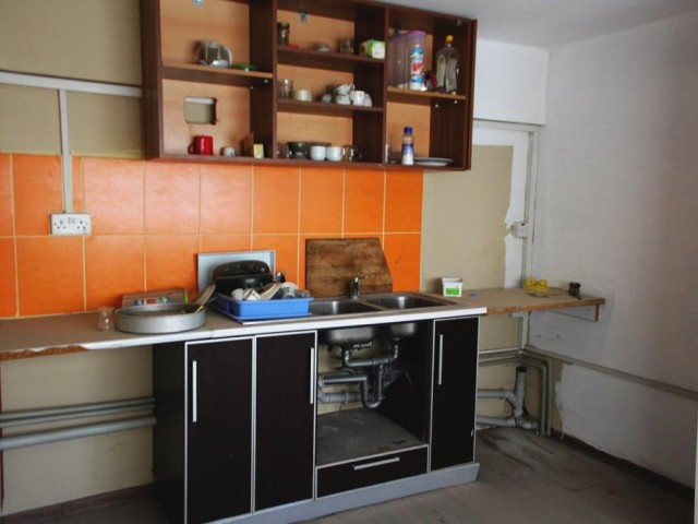 Shop For Sale in Marmara 95 m2 Sendeli ** 