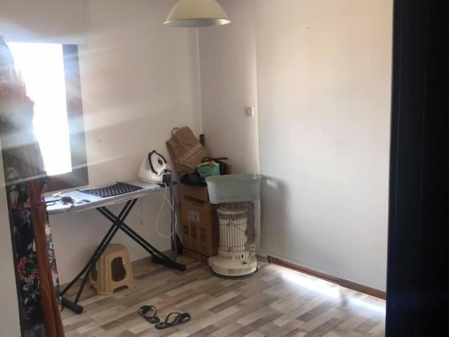 3+1 Wohnung zum Verkauf in Yenisehir komplett renoviert ** 