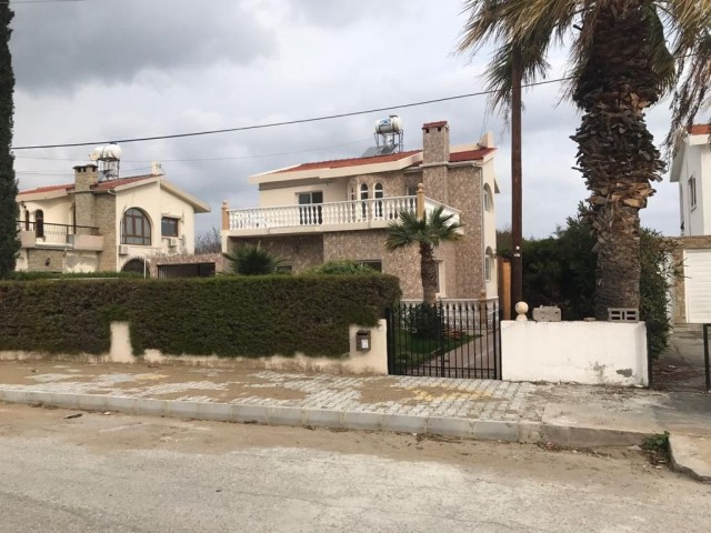 4+1 Villa with Garden for Sale in Karaoğlanoğlu with Mountain and Sea Views ** 