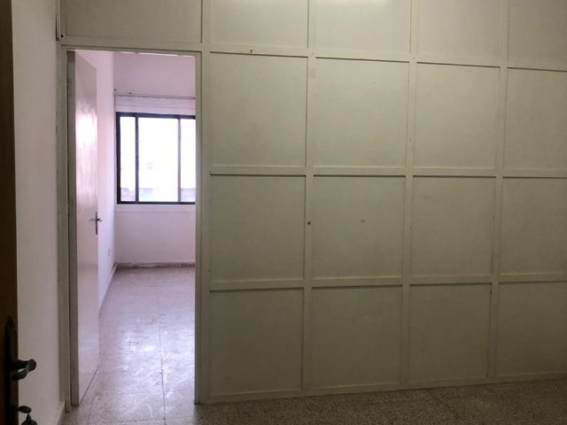 Office For Sale in Küçük Kaymaklı, Nicosia