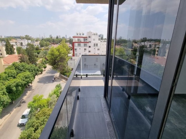 3+1 Penthouse zu verkaufen in Nikosia kleine Kaymakli ** 