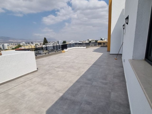 3+1 Penthouse zu verkaufen in Nikosia kleine Kaymakli ** 