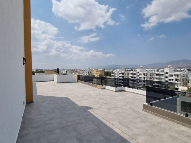 3+1 Penthouse zu verkaufen in Nikosia kleine Kaymakli ** 