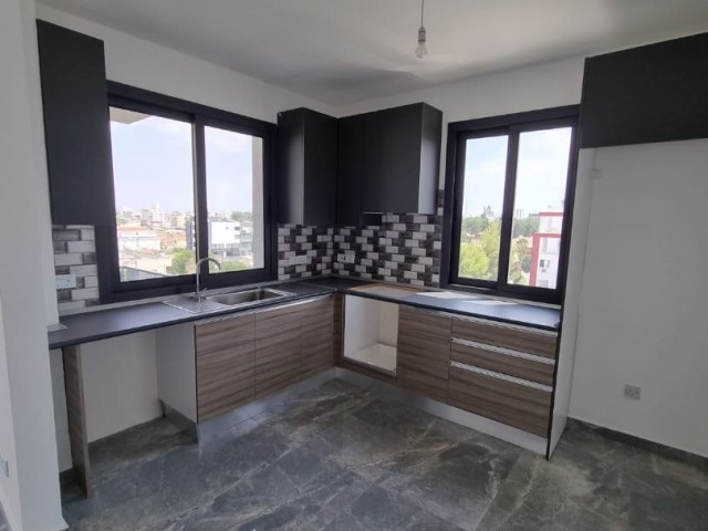 Lefkoşa Küçük Kaymaklı'da Satılık 3+1  Penthouse