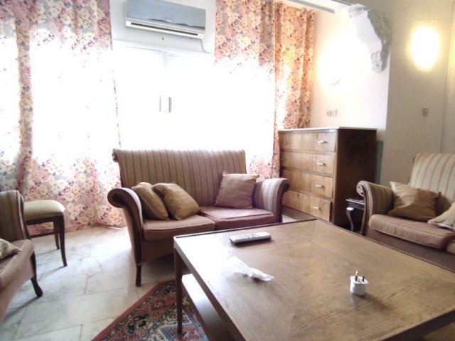 3+1 Wohnung zum Verkauf mit hohem Beschilderungswert in Dereboyu nda (geeignet für Wohn - / Geschäfts - / Büro) ** 