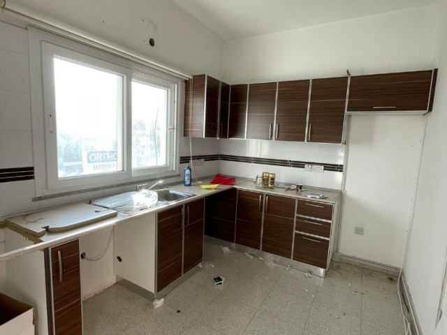 Spacious 2+1 Commercial Flat for Rent in Ortaköy (Suitable for Office-Workplace Use!) ** 