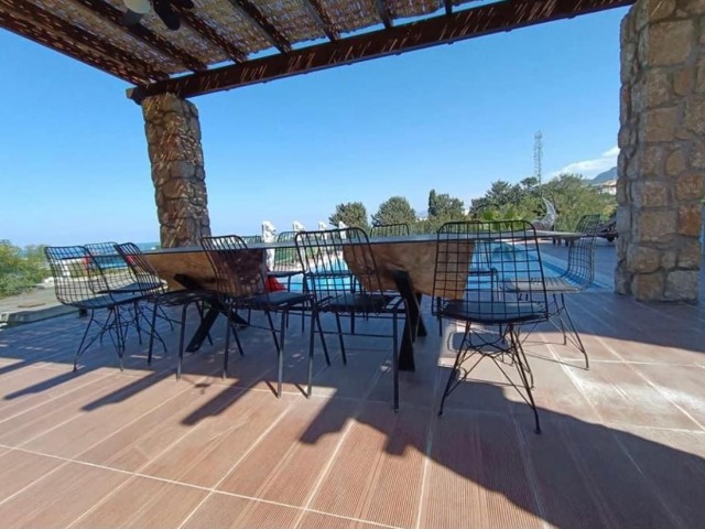 Voll Möblierte Villa Mit Täglichem Freistehendem Luxus - Privatpool In Kyrenia Zeytinlik! ** 