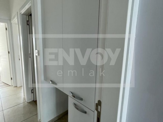 2 + 1 Office with Commercial Permit for Rent on the Street in the Metehan- Kermiya District ** 