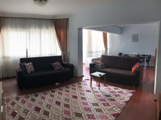 Lefkoşa Kızılbaş'da Satılık 3+2 Satılık Daire 