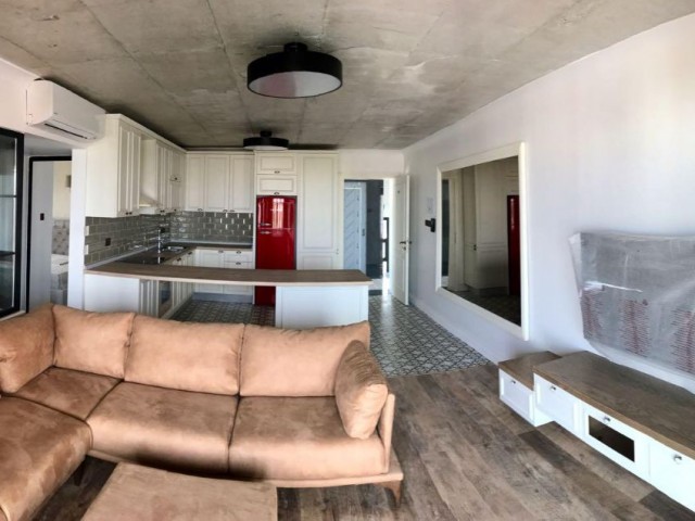 Miete im Zentrum von Kyrenia Ultra Lu Lu Llogara voll möbliert 2 + 1 Residenz ** 