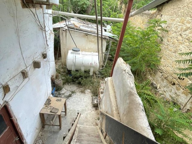 Komplett gemietetes Gartengebäude in zentraler Lage in der Stadtmauer ** 