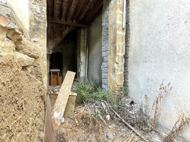 Komplett gemietetes Gartengebäude in zentraler Lage in der Stadtmauer ** 