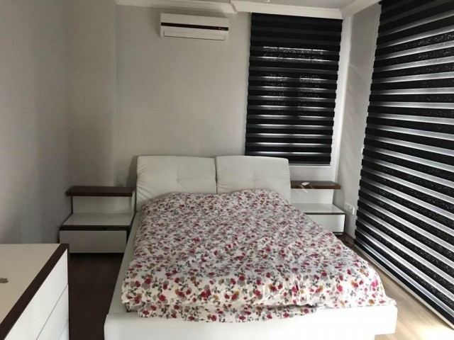 Çatalköy'de Mükemmel Konumda Dağ ve Deniz Manzaralı 3+1 Kiralık Villa