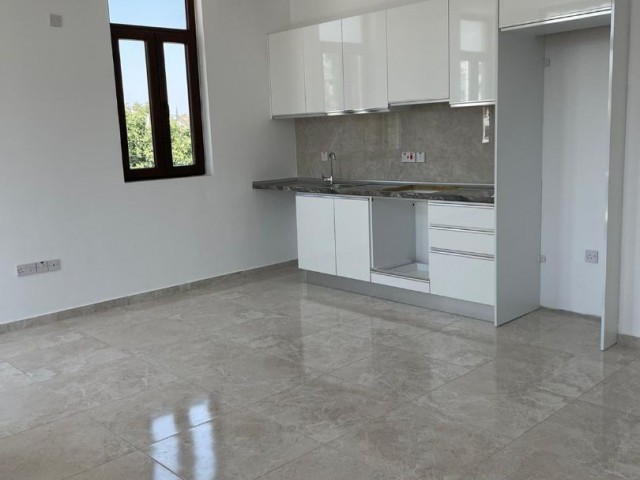 Çağlayan'da Eşyasız Kiralık Daire 2+1 ( 2 balkonlu)