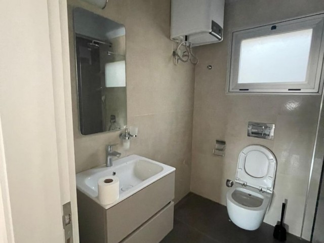 Dereboyu'nda Ana Cadde Üzeri Satılık 3+1 Penthouse