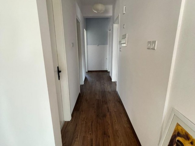 3 + 1 Penthouse zum Verkauf an der Hauptstraße in Dereboyu ** 