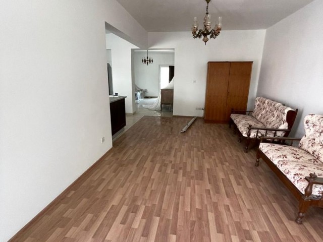 3+1 Office for Rent in Köşklüçiftlik ** 