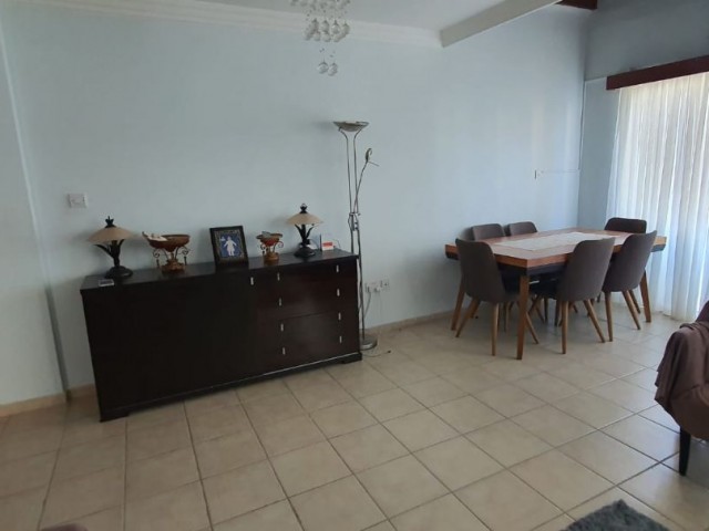 Girne Merkezde Patara Sitesinde Satılık 4+1  Dublex Penthouse