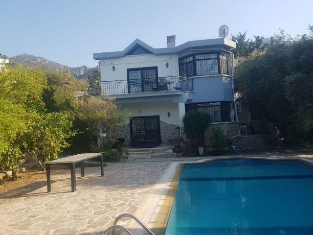 3+1 Luxury Villa with Pool for Rent in Balabayis ** 