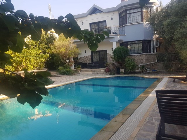 3+1 Luxury Villa with Pool for Rent in Balabayis ** 