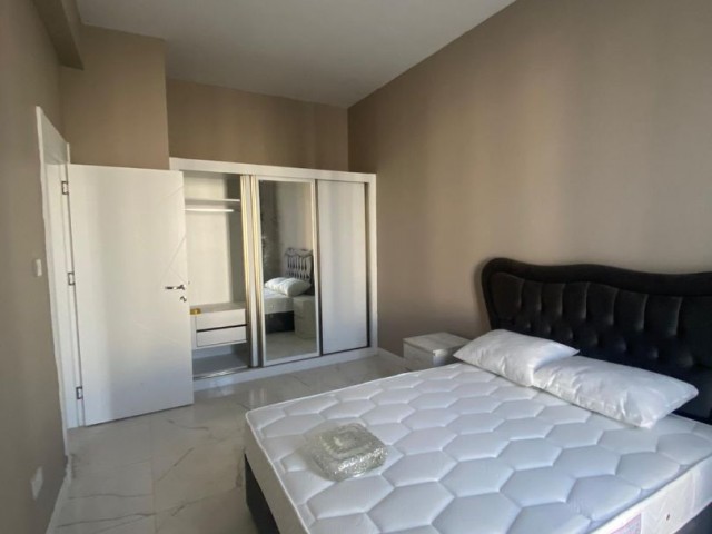 Alsancak 2+1 Lux Wohnung zur Miete