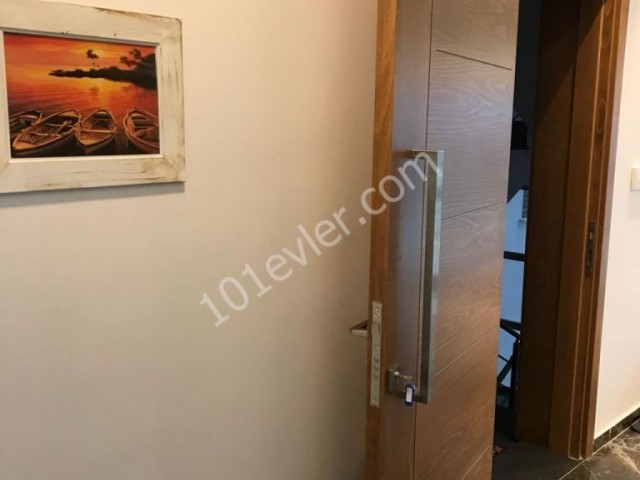 Ortaköy'de Ultra Lüks Kiralık 2+1 Penthouse