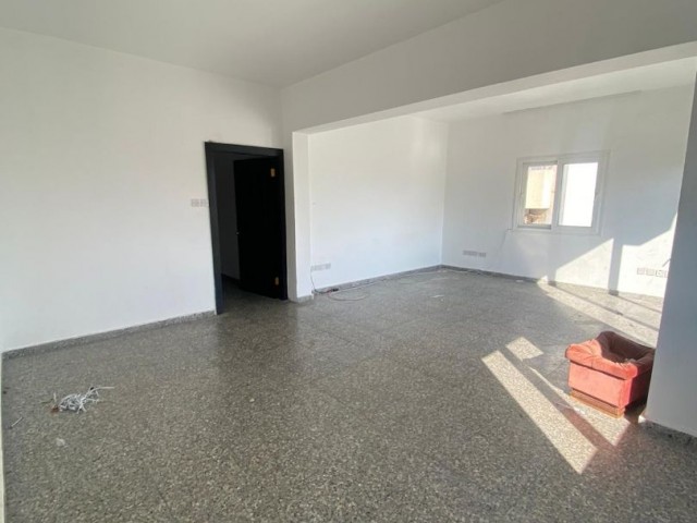 Office To Rent in Küçük Kaymaklı, Nicosia