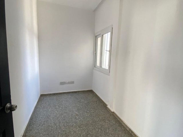 Office To Rent in Küçük Kaymaklı, Nicosia