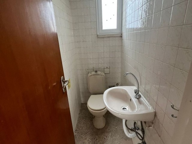 Flat To Rent in Kumsal, Nicosia