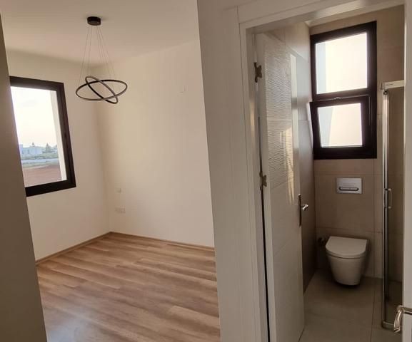 Yeni Boğaziçin'de Modern Lüx Özel  Havuzlu 4+1 Villa