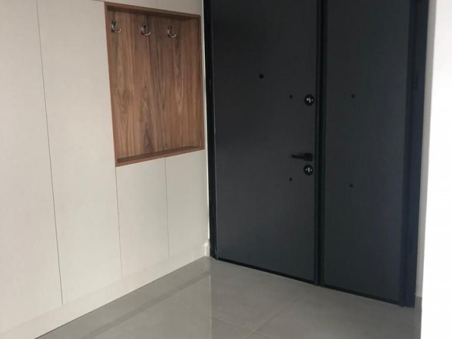 Yeni Boğaziçin'de Modern Lüx Özel  Havuzlu 4+1 Villa