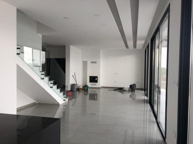 Modern Luxury 4+1 Villa with Private Pool in New Bosphorus! Ready for Delivery!