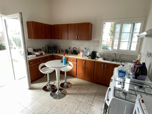 Flat To Rent in Köşklüçiftlik, Nicosia