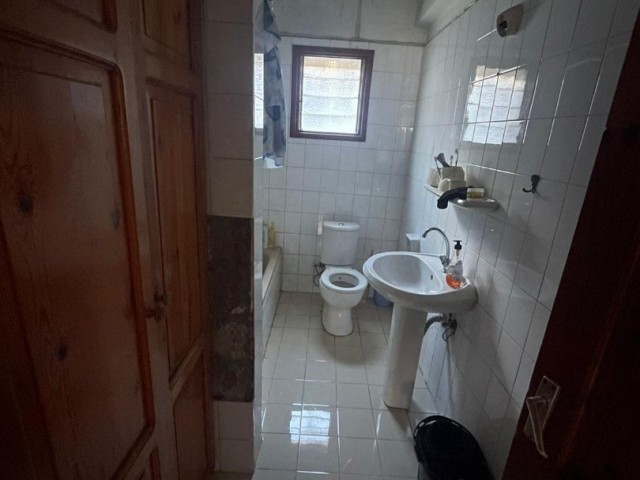 3+1 Semi-Detached Ground Floor Flat with Fireplace for Sale in Gonyeli (Single Authorized)