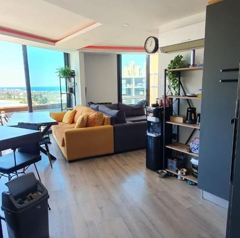 Zu verkaufen Duplex Penthouse in Kyrenia Zentrum