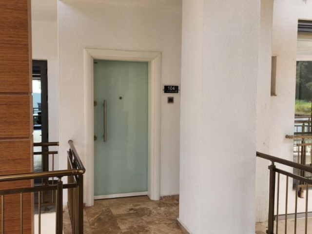 Sstılık 2+1 Wohnung in Kyrenia Zentrum 