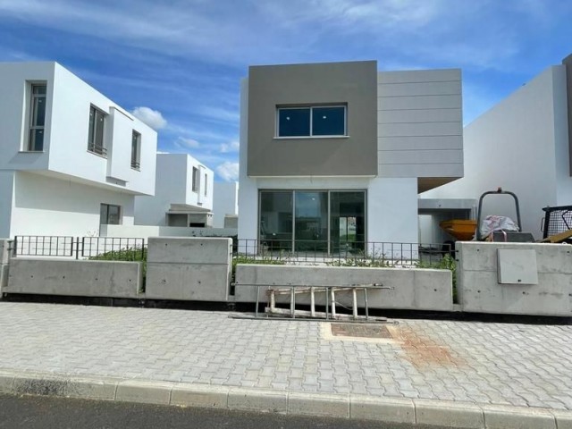 3+1 Villa for Sale in Yenikent