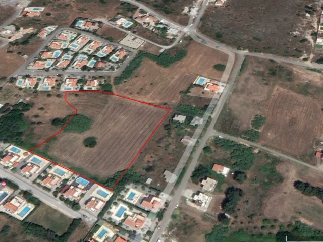 Land for Sale in Karsiyaka