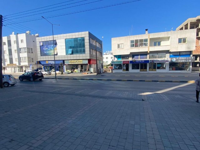 Zu vermietender Laden an der Hauptstraße in Ortakoy mit sehr hohem Wiedererkennungswert 