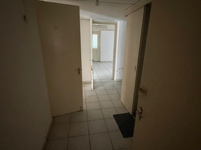 Ground Floor Apartment Suitable for Commercial Permit Office / Nursery / Workplace in Köşklüçiftlik