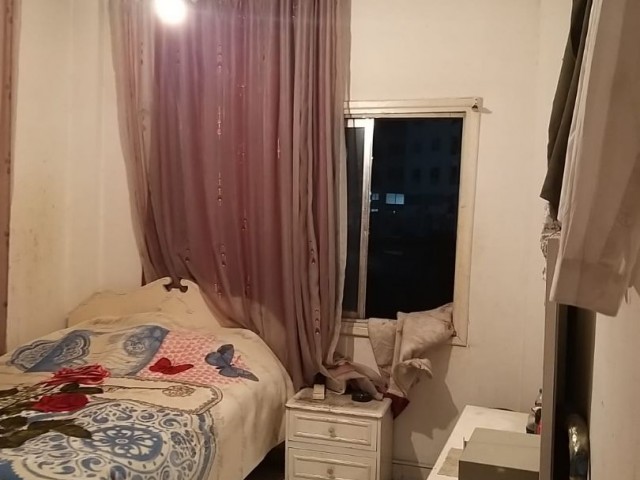 Girne Merkez'de Satılık 3+1 Daire (Kelepir)