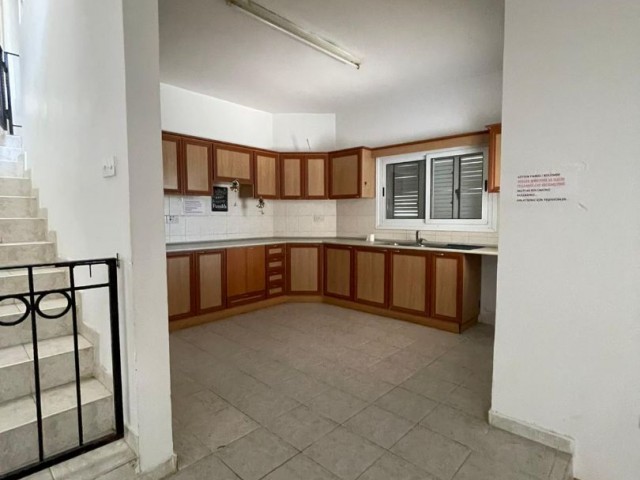 3+1 Villa for Rent in Gocmenkoy