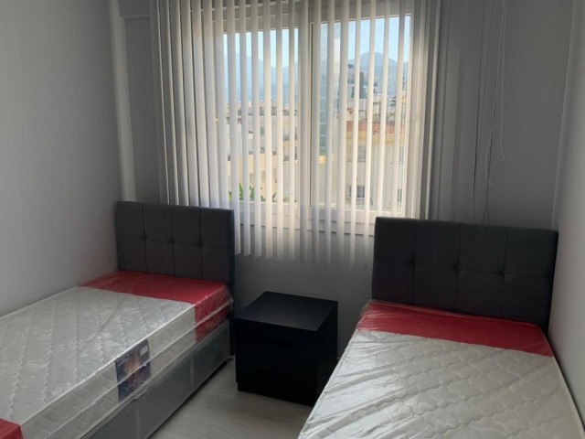 Zu verkaufen 2+1 Wohnung in Kyrenia Zentrum