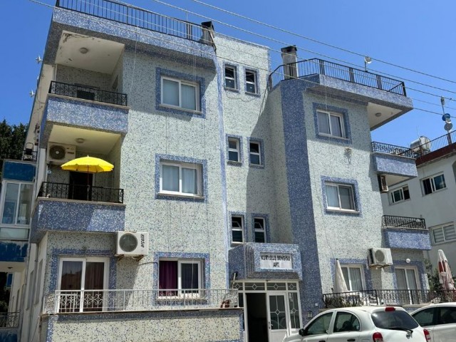 Girne Merkez'de Satılık 3+1 Geniş Daire (140m2)