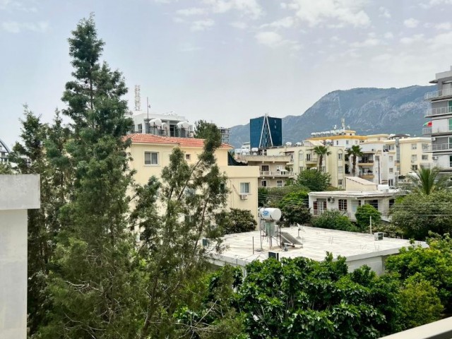 Flat To Rent in Girne Merkez, Kyrenia